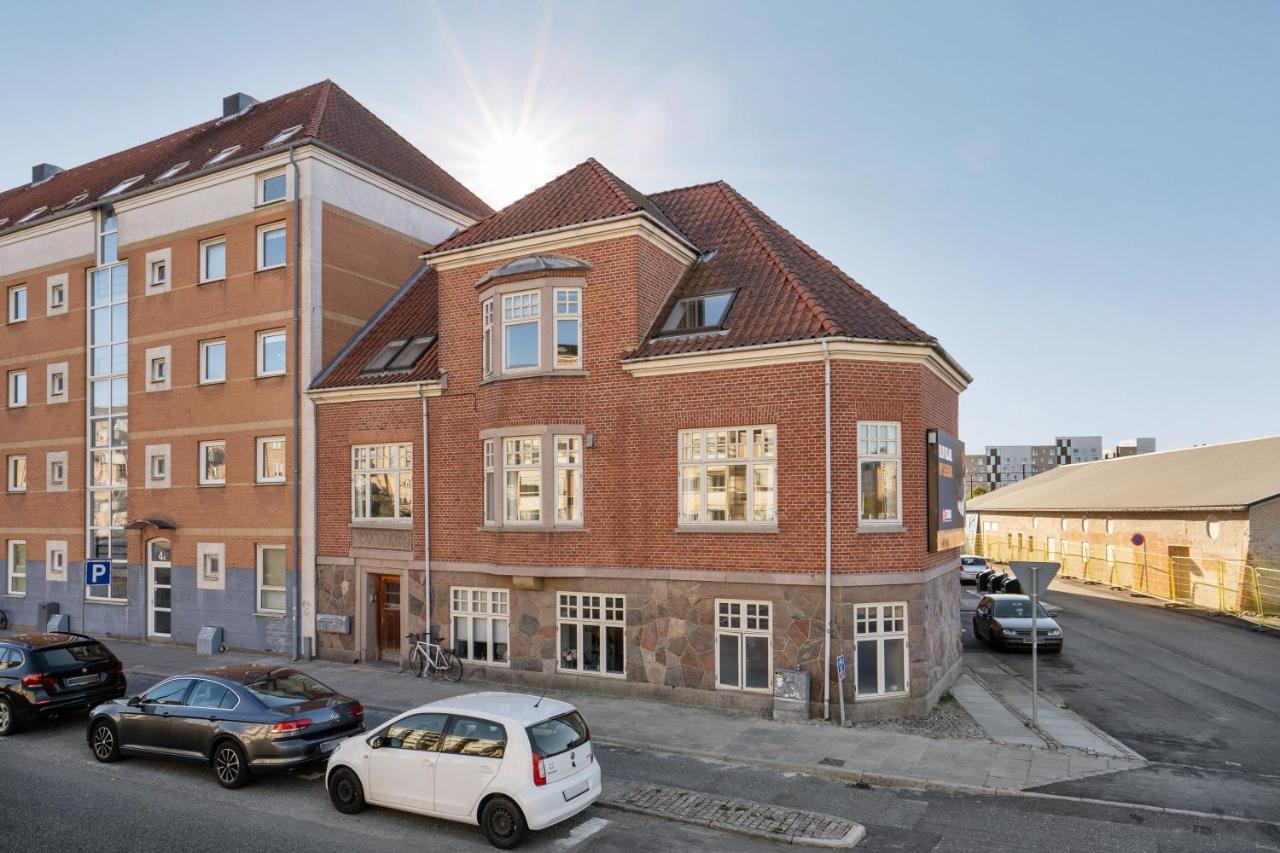 Cozy 4-Bedroom Apartment Aalborg Exterior foto